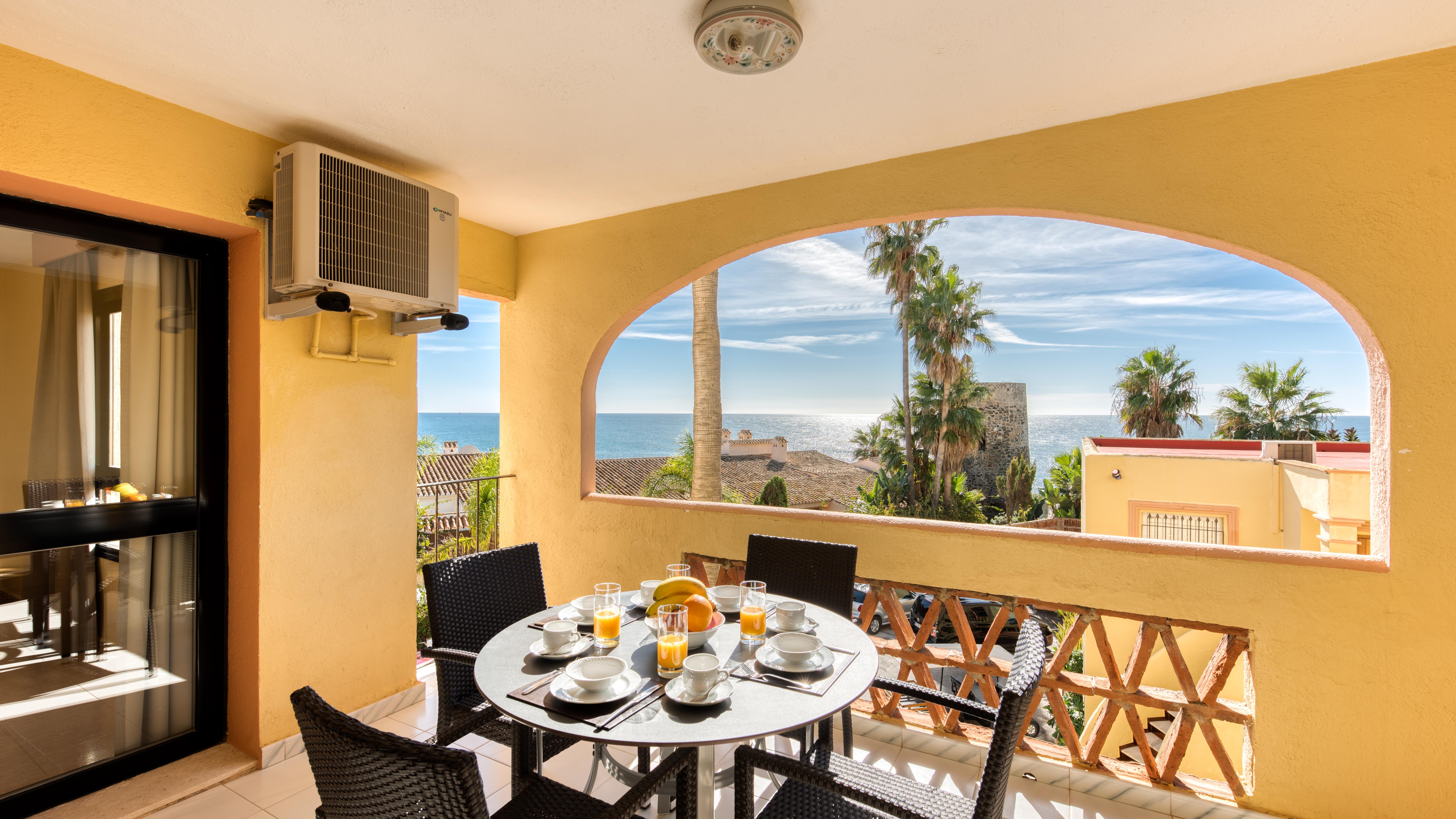 Dona Lola Club Apartment Mijas Bagian luar foto